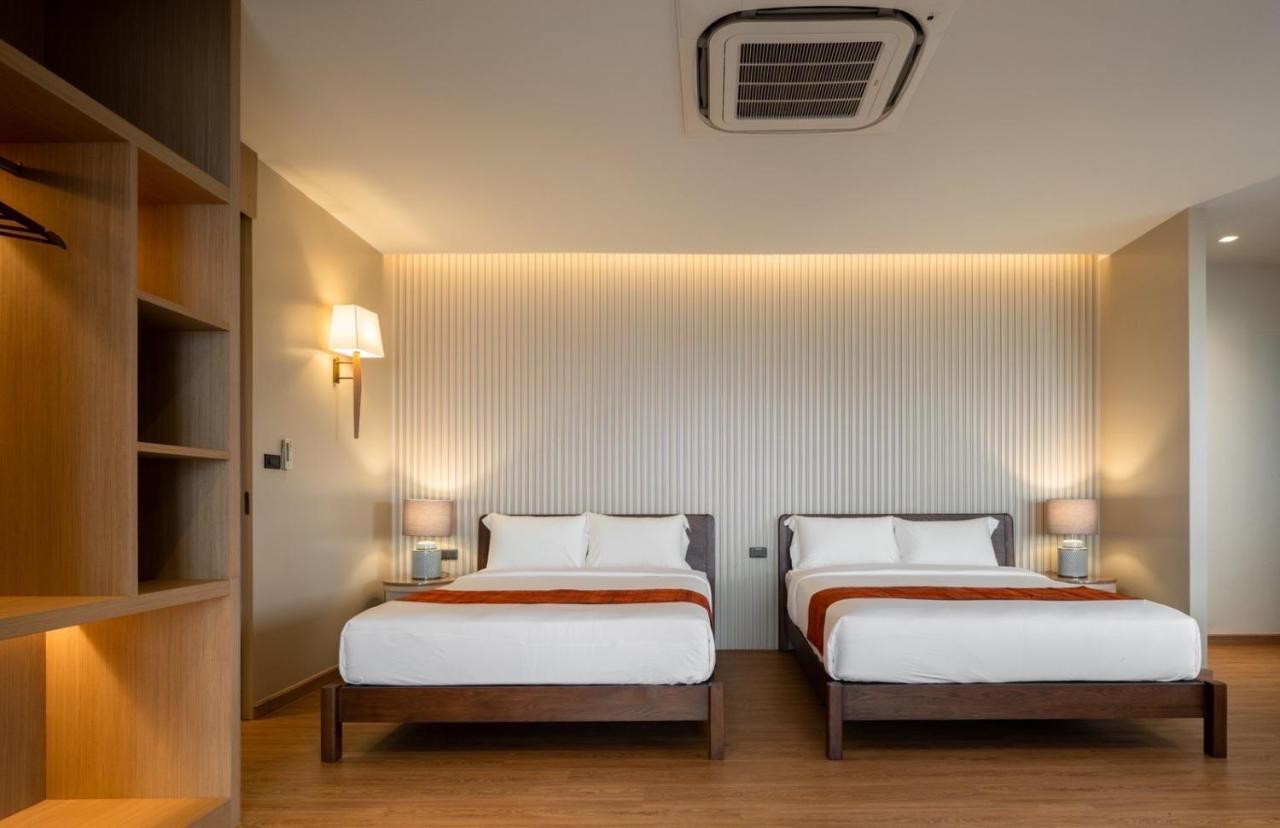 Ban Saithong Beach Resort Bang Saphan Noi Exteriör bild