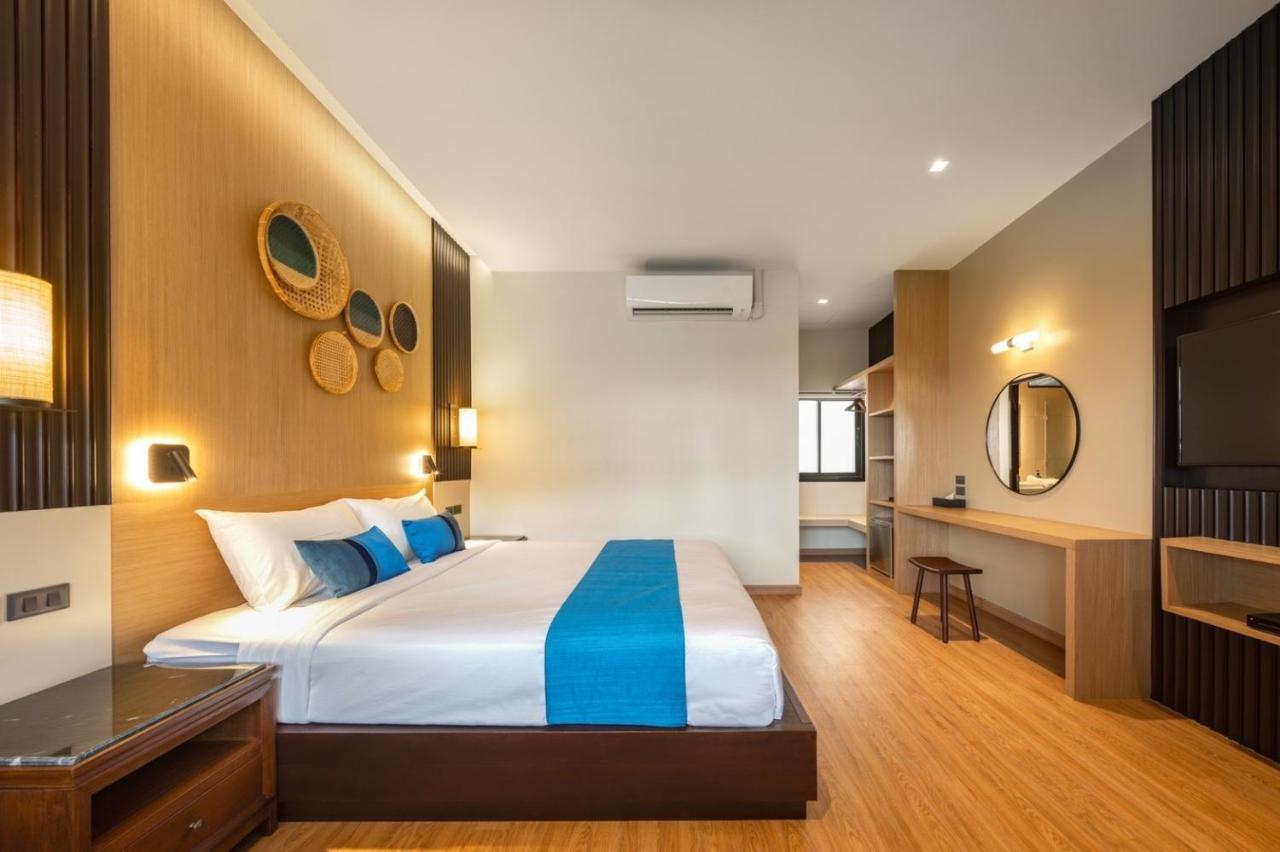 Ban Saithong Beach Resort Bang Saphan Noi Exteriör bild
