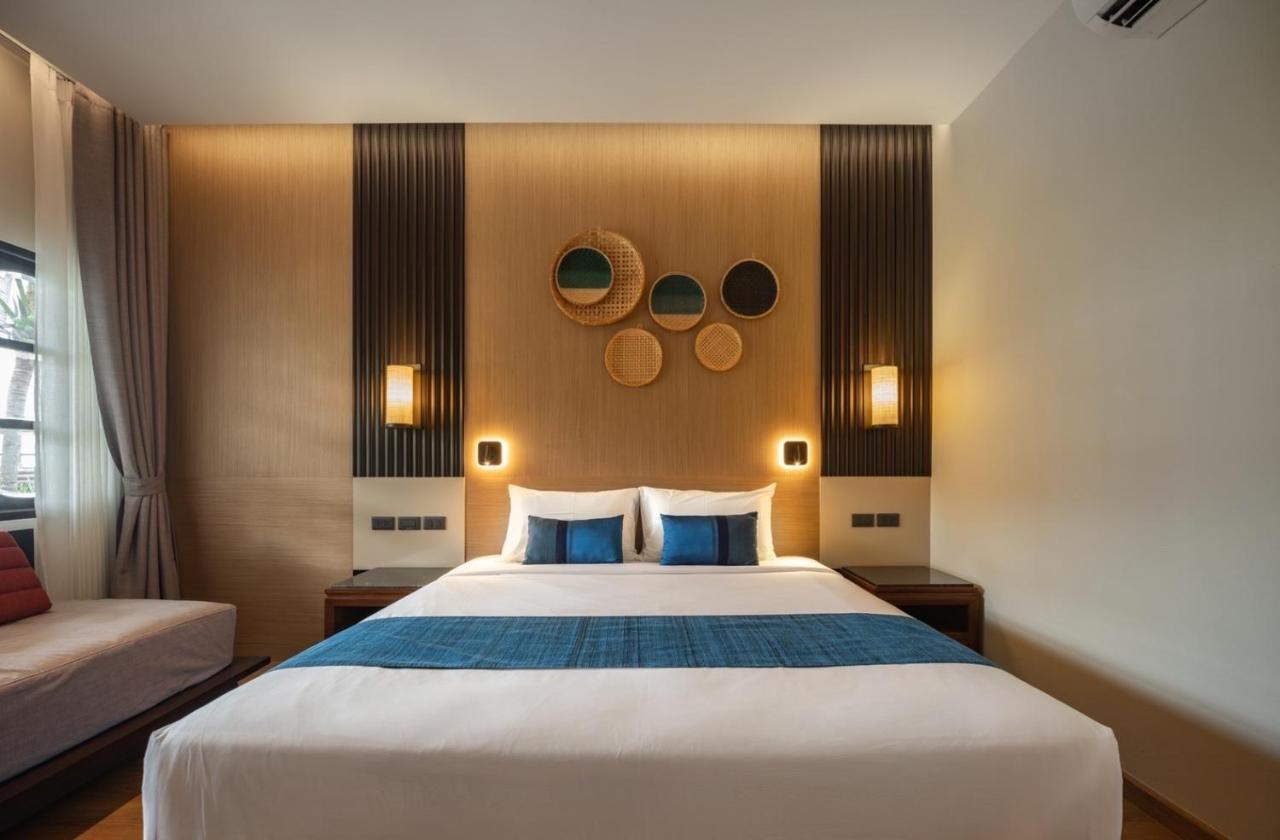 Ban Saithong Beach Resort Bang Saphan Noi Exteriör bild