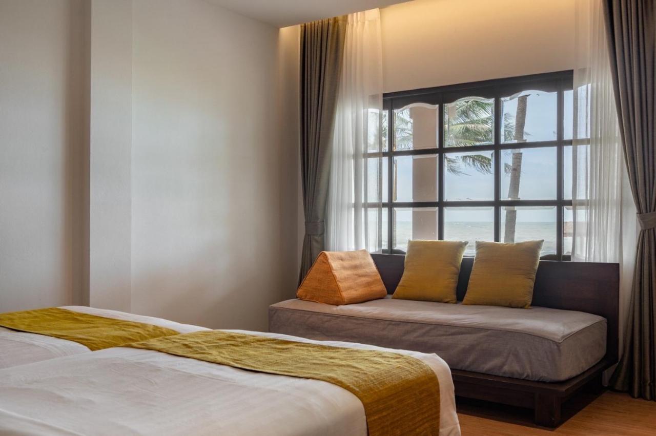 Ban Saithong Beach Resort Bang Saphan Noi Exteriör bild