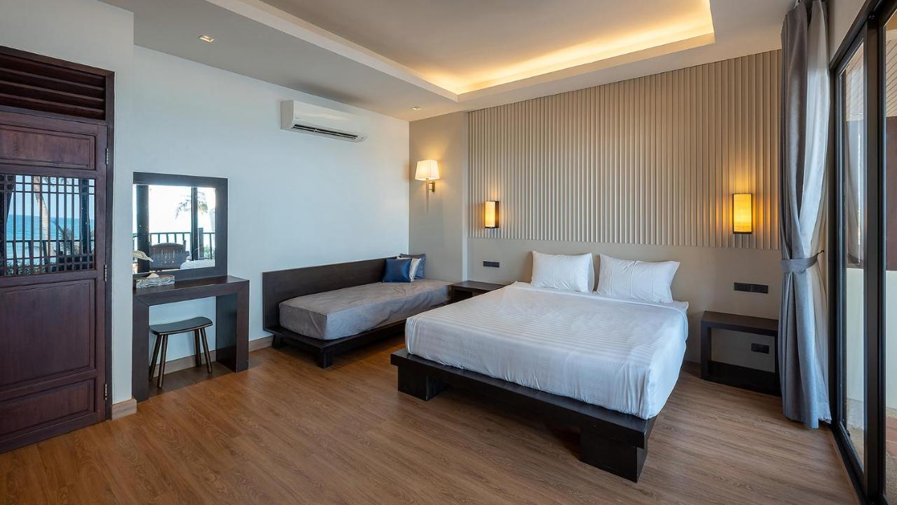 Ban Saithong Beach Resort Bang Saphan Noi Exteriör bild