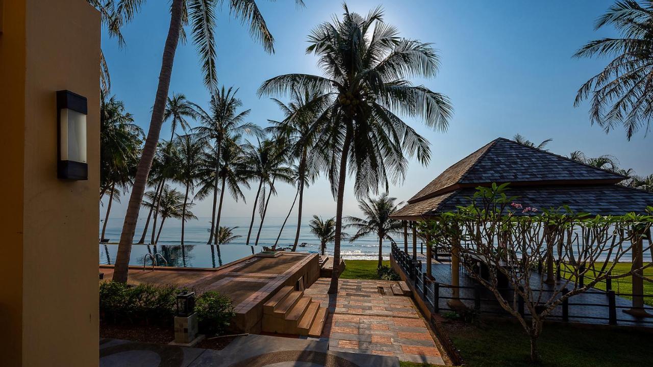 Ban Saithong Beach Resort Bang Saphan Noi Exteriör bild